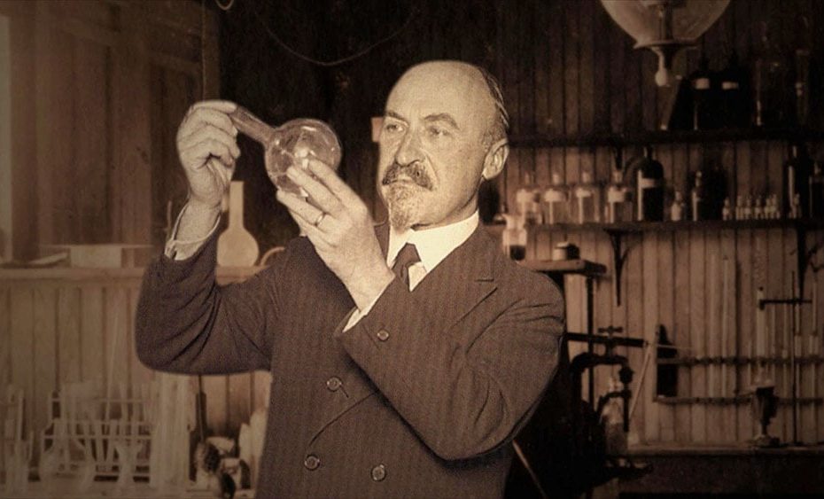 Leo Baekeland: The Father of Plastics